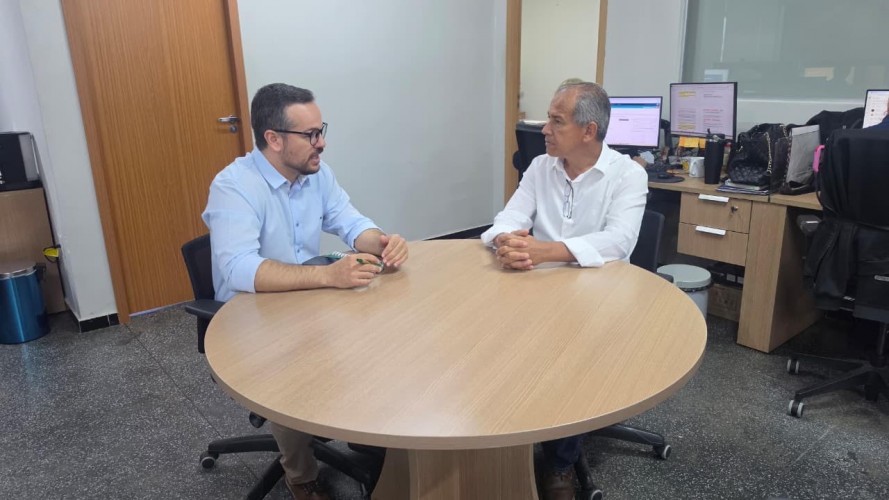 Vereador discute distribuição de calcário para agricultores familiares em ano eleitoral