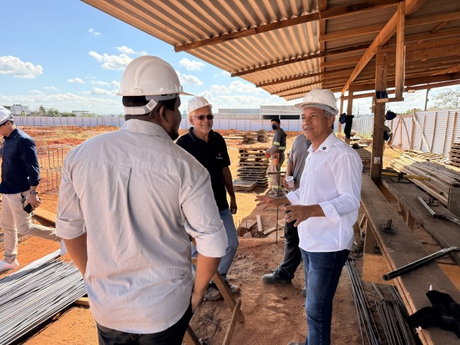 Vereador vistoria obras da Escola Monte Líbano e reforça compromisso com a educação integral em Sorriso