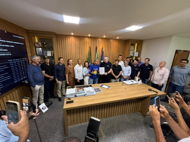 Sorriso: Vereadores acompanham assinatura de convênios entre Prefeitura e entidades beneficiadas por emendas parlamentares